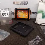LOTE 087 - 01 TABLET QAV 801 8GB MARCA TABRA. (NO ESTADO) ATENÇÃO! FAZER A VISITAÇÃO ANTES DE ARREMATAR, NÃO SABEMOS SE FUNCIONA, LEILÃO NÃO TEM GARANTIA E NEM DEVOLUÇÃO, SUJEITO A POSSÍVEIS AVARIAS VISÍVEIS/OCULTAS E/OU AUSÊNCIA DE COMPONENTES.