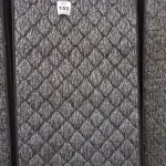 LOTE 153 - 01 COLCHÃO SOLTEIRO COM BASE 1,88CM X 0,88CM. (NO ESTADO EM QUE SE ENCONTRA. SUJEITO A AVARIAS OCULTAS/VISÍVEIS.) BJ7221G