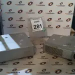 02 PROJETORES MARCAS SONY E HITACHI. (NO ESTADO) ATENÇÃO! FAZER A VISITAÇÃO ANTES DE ARREMATAR, NÃO SABEMOS SE FUNCIONA, LEILÃO NÃO TEM GARANTIA E NEM DEVOLUÇÃO, SUJEITO A POSSÍVEIS AVARIAS VISÍVEIS/OCULTAS E/OU AUSÊNCIA DE COMPONENTES.