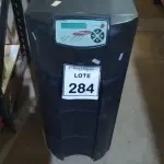 01 NOBREAK 3KVA/2400W MARCA SMS. (NO ESTADO) ATENÇÃO! FAZER A VISITAÇÃO ANTES DE ARREMATAR, NÃO SABEMOS SE FUNCIONA, LEILÃO NÃO TEM GARANTIA E NEM DEVOLUÇÃO, SUJEITO A POSSÍVEIS AVARIAS VISÍVEIS/OCULTAS E/OU AUSÊNCIA DE COMPONENTES.