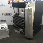 01 FRIGOBAR 220V MARCA ELECTROLUX. (NO ESTADO) ATENÇÃO! FAZER A VISITAÇÃO ANTES DE ARREMATAR, NÃO SABEMOS SE FUNCIONA, LEILÃO NÃO TEM GARANTIA E NEM DEVOLUÇÃO, SUJEITO A POSSÍVEIS AVARIAS VISÍVEIS/OCULTAS E/OU AUSÊNCIA DE COMPONENTES.