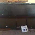 01 TV LCD 42’’ MARCA CCE E 01 TV LCD 40’’ MARCA PHILIPS. (NO ESTADO) ATENÇÃO! FAZER A VISITAÇÃO ANTES DE ARREMATAR, NÃO SABEMOS SE FUNCIONA, LEILÃO NÃO TEM GARANTIA E NEM DEVOLUÇÃO, SUJEITO A POSSÍVEIS AVARIAS VISÍVEIS/OCULTAS E/OU AUSÊNCIA DE COMPONENTES.