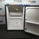 01 FRIGOBAR 220V MARCA ELECTROLUX. (NO ESTADO) ATENÇÃO! FAZER A VISITAÇÃO ANTES DE ARREMATAR, NÃO SABEMOS SE FUNCIONA, LEILÃO NÃO TEM GARANTIA E NEM DEVOLUÇÃO, SUJEITO A POSSÍVEIS AVARIAS VISÍVEIS/OCULTAS E/OU AUSÊNCIA DE COMPONENTES.