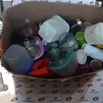 01 LOTE COM UTENSÍLIOS DE COZINHA DIVERSOS. (NO ESTADO) ATENÇÃO! FAZER A VISITAÇÃO ANTES DE ARREMATAR, NÃO SABEMOS SE FUNCIONA, LEILÃO NÃO TEM GARANTIA E NEM DEVOLUÇÃO, SUJEITO A POSSÍVEIS AVARIAS VISÍVEIS/OCULTAS E/OU AUSÊNCIA DE COMPONENTES.