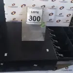 01 GAVETA DE DINHEIRO. (NO ESTADO) ATENÇÃO! FAZER A VISITAÇÃO ANTES DE ARREMATAR, NÃO SABEMOS SE FUNCIONA, LEILÃO NÃO TEM GARANTIA E NEM DEVOLUÇÃO, SUJEITO A POSSÍVEIS AVARIAS VISÍVEIS/OCULTAS E/OU AUSÊNCIA DE COMPONENTES.