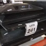 08 MONITORES LCD DE MARCAS E MODELOS DIVERSOS. (NO ESTADO) ATENÇÃO! FAZER A VISITAÇÃO ANTES DE ARREMATAR, NÃO SABEMOS SE FUNCIONA. LEILÃO NÃO TEM GARANTIA E NEM DEVOLUÇÃO, SUJEITO A POSSÍVEIS AVARIAS VISÍVEIS/OCULTAS E/OU AUSÊNCIA DE COMPONENTES.