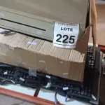 01 GAVETA DE DINHEIRO E 01 CAIXA COM GRANDE QUANTIDADE DE TECLADOS DE PC. (NO ESTADO) ATENÇÃO! FAZER A VISITAÇÃO ANTES DE ARREMATAR, NÃO SABEMOS SE FUNCIONA, LEILÃO NÃO TEM GARANTIA E NEM DEVOLUÇÃO, SUJEITO A POSSÍVEIS AVARIAS VISÍVEIS/OCULTAS E/OU AUSÊNCIA DE COMPONENTES.