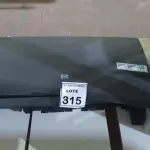 01 PLOTTER DE MESA MODELO DESIGNJET 111 MARCA HP. (NO ESTADO) ATENÇÃO! FAZER A VISITAÇÃO ANTES DE ARREMATAR, NÃO SABEMOS SE FUNCIONA, LEILÃO NÃO TEM GARANTIA E NEM DEVOLUÇÃO, SUJEITO A POSSÍVEIS AVARIAS VISÍVEIS/OCULTAS E/OU AUSÊNCIA DE COMPONENTES.