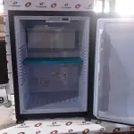 01 FRIGOBAR 127V MARCA DOMETIC. (NO ESTADO) ATENÇÃO! FAZER A VISITAÇÃO ANTES DE ARREMATAR, NÃO SABEMOS SE FUNCIONA, LEILÃO NÃO TEM GARANTIA E NEM DEVOLUÇÃO, SUJEITO A POSSÍVEIS AVARIAS VISÍVEIS/OCULTAS E/OU AUSÊNCIA DE COMPONENTES.