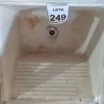 01 TANQUE DE FIBRA SINTÉTICA. (NO ESTADO) ATENÇÃO! FAZER A VISITAÇÃO ANTES DE ARREMATAR, NÃO SABEMOS SE FUNCIONA, LEILÃO NÃO TEM GARANTIA E NEM DEVOLUÇÃO, SUJEITO A POSSÍVEIS AVARIAS VISÍVEIS/OCULTAS E/OU AUSÊNCIA DE COMPONENTES.