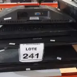 08 MONITORES LCD DE MARCAS E MODELOS DIVERSOS. (NO ESTADO) ATENÇÃO! FAZER A VISITAÇÃO ANTES DE ARREMATAR, NÃO SABEMOS SE FUNCIONA. LEILÃO NÃO TEM GARANTIA E NEM DEVOLUÇÃO, SUJEITO A POSSÍVEIS AVARIAS VISÍVEIS/OCULTAS E/OU AUSÊNCIA DE COMPONENTES.