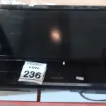 01 TVS LCD 32’’ MARCA PANASONIC. (NO ESTADO) ATENÇÃO! FAZER A VISITAÇÃO ANTES DE ARREMATAR, NÃO SABEMOS SE FUNCIONA, LEILÃO NÃO TEM GARANTIA E NEM DEVOLUÇÃO, SUJEITO A POSSÍVEIS AVARIAS VISÍVEIS/OCULTAS E/OU AUSÊNCIA DE COMPONENTES.