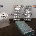 01 LOTE COM VÁRIOS ADAPTADORES DE LÂMPADAS DE E27 PARA E14. (NO ESTADO) ATENÇÃO! FAZER A VISITAÇÃO ANTES DE ARREMATAR, NÃO SABEMOS SE FUNCIONA, LEILÃO NÃO TEM GARANTIA E NEM DEVOLUÇÃO, SUJEITO A POSSÍVEIS AVARIAS VISÍVEIS/OCULTAS E/OU AUSÊNCIA DE COMPONENTES.