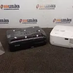 02 PROJETORES MARCAS EPSON E NEC. (NO ESTADO) ATENÇÃO! FAZER A VISITAÇÃO ANTES DE ARREMATAR, NÃO SABEMOS SE FUNCIONA, LEILÃO NÃO TEM GARANTIA E NEM DEVOLUÇÃO, SUJEITO A POSSÍVEIS AVARIAS VISÍVEIS/OCULTAS E/OU AUSÊNCIA DE COMPONENTES.