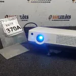 01 PROJETOR MARCA SANYO COM CABOS. (NO ESTADO) ATENÇÃO! FAZER A VISITAÇÃO ANTES DE ARREMATAR, NÃO SABEMOS SE FUNCIONA, LEILÃO NÃO TEM GARANTIA E NEM DEVOLUÇÃO, SUJEITO A POSSÍVEIS AVARIAS VISÍVEIS/OCULTAS E/OU AUSÊNCIA DE COMPONENTES.