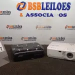 02 PROJETORES MARCAS EPSON E NEC. (NO ESTADO) ATENÇÃO! FAZER A VISITAÇÃO ANTES DE ARREMATAR, NÃO SABEMOS SE FUNCIONA, LEILÃO NÃO TEM GARANTIA E NEM DEVOLUÇÃO, SUJEITO A POSSÍVEIS AVARIAS VISÍVEIS/OCULTAS E/OU AUSÊNCIA DE COMPONENTES.