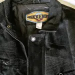 01 JAQUETA DE COURO PRETA DE CAMURÇA MASCULINA TAMANHO M COMPRADO EM LOJA NOS EUA.NO BRASIL EM EXCELENTE ESTADO. . (NO ESTADO) ATENÇÃO! FAZER A VISITAÇÃO ANTES DE ARREMATAR, NÃO SABEMOS SE FUNCIONA, LEILÃO NÃO TEM GARANTIA E NEM DEVOLUÇÃO, SUJEITO A POSSÍVEIS AVARIAS VISÍVEIS/OCULTAS E/OU AUSÊNCIA DE COMPONENTES.