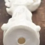 01 ESTÁTUA DE PORCELANA CHINESA BLANC DE CHINE VINTAGE 1900-1940 19 CM DE ALT. COMPRADA EM GARAGEM DOS EUA SUPER CONSERVADA PEÇA GUARDADA A ANOS. (NO ESTADO) ATENÇÃO! FAZER A VISITAÇÃO ANTES DE ARREMATAR, NÃO SABEMOS SE FUNCIONA, LEILÃO NÃO TEM GARANTIA E NEM DEVOLUÇÃO, SUJEITO A POSSÍVEIS AVARIAS VISÍVEIS/OCULTAS E/OU AUSÊNCIA DE COMPONENTES.