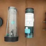 01 CONJUNTO DE SISTEMA DE COZINHA NINJA SMART SCREEN DE 1100 WATTS DE PICO E TELA SENSÍVEL AO TOQUE, TECNOLOGIA FRESHVAC: A BOMBA FRESH VAC, FÁCIL DE USAR E COM UM TOQUE, FOI PROJETADA PARA PRESERVAR VITAMINAS, SABORES E CORES, REMOVENDO O OXIGÊNIO ANTES DO PREPARO. DESFRUTE DE BEBIDAS E SMOOTHIES DE LONGA DURAÇÃO COM MENOS ESPUMA E SEPARAÇÃO EM COMPARAÇÃO COM O MODO DE PREPARO TRADICIONAL.7 PROGRAMAS AUTO-IQ PREDEFINIDOS: A TELA SENSÍVEL AO TOQUE INTELIGENTE REVELA OS PROGRAMAS DE RECEITAS PREDEFINIDOS AUTOMATICAMENTE, PROJETADOS POR CHEFS, PARA BEBIDAS, SMOOTHIES E SHAKES.TELA SENSÍVEL AO TOQUE: FÁCIL DE LIMPAR, DURÁVEL E INTUITIVA. JARRA FRESHVAC DE 2.030 ML: TRANSFORME SEUS INGREDIENTES FAVORITOS EM SMOOTHIES, MOLHOS, PURÊS E MUITO MAIS COM AS LÂMINAS TOTAL CRUSHING. TODOS OS ACESSÓRIOS, EXCETO A BOMBA FRESH VAC, PODEM SER LAVADOS NA MÁQUINA DE LAVAR LOUÇA. (NO ESTADO) ATENÇÃO! FAZER A VISITAÇÃO ANTES DE ARREMATAR, NÃO SABEMOS SE FUNCIONA, LEILÃO NÃO TEM GARANTIA E NEM DEVOLUÇÃO, SUJEITO A POSSÍVEIS AVARIAS VISÍVEIS/OCULTAS E/OU AUSÊNCIA DE COMPONENTES.