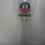 03 COPOS\TAÇA DE CERVEJA ALEMÃ ERDINGER. (NO ESTADO) ATENÇÃO! FAZER A VISITAÇÃO ANTES DE ARREMATAR, NÃO SABEMOS SE FUNCIONA, LEILÃO NÃO TEM GARANTIA E NEM DEVOLUÇÃO, SUJEITO A POSSÍVEIS AVARIAS VISÍVEIS/OCULTAS E/OU AUSÊNCIA DE COMPONENTES.