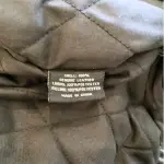 01 JAQUETA DE COURO MASCULINA DA VINTAGE LEATHER TAMANHO M COMPRADO EM LOJA NOS EUA.NO BRASIL EM EXCELENTE ESTADO. (NO ESTADO) ATENÇÃO! FAZER A VISITAÇÃO ANTES DE ARREMATAR, NÃO SABEMOS SE FUNCIONA, LEILÃO NÃO TEM GARANTIA E NEM DEVOLUÇÃO, SUJEITO A POSSÍVEIS AVARIAS VISÍVEIS/OCULTAS E/OU AUSÊNCIA DE COMPONENTES.