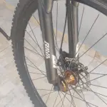 01 BICICLETA ARO 29 GONEW ENDORPHINE 5,3 MTB FOI TODA RESIVIDAS RECENTEMENTE. (NO ESTADO) ATENÇÃO! FAZER A VISITAÇÃO ANTES DE ARREMATAR, NÃO SABEMOS SE FUNCIONA, LEILÃO NÃO TEM GARANTIA E NEM DEVOLUÇÃO, SUJEITO A POSSÍVEIS AVARIAS VISÍVEIS/OCULTAS E/OU AUSÊNCIA DE COMPONENTES.