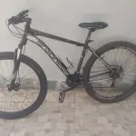 01 BICICLETA ARO 29 GONEW ENDORPHINE 5,3 MTB FOI TODA RESIVIDAS RECENTEMENTE. (NO ESTADO) ATENÇÃO! FAZER A VISITAÇÃO ANTES DE ARREMATAR, NÃO SABEMOS SE FUNCIONA, LEILÃO NÃO TEM GARANTIA E NEM DEVOLUÇÃO, SUJEITO A POSSÍVEIS AVARIAS VISÍVEIS/OCULTAS E/OU AUSÊNCIA DE COMPONENTES.
