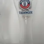 03 COPOS\TAÇA DE CERVEJA ALEMÃ ERDINGER. (NO ESTADO) ATENÇÃO! FAZER A VISITAÇÃO ANTES DE ARREMATAR, NÃO SABEMOS SE FUNCIONA, LEILÃO NÃO TEM GARANTIA E NEM DEVOLUÇÃO, SUJEITO A POSSÍVEIS AVARIAS VISÍVEIS/OCULTAS E/OU AUSÊNCIA DE COMPONENTES.