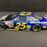 01 RARA MINIATURA BRIAN VICKERS #25 1/24TH GMAC RACING 2004, METAL SUPER CONSERVADA PARECE NOVA, ITEM COMPRADO EM GAREGEM DE ANTIGUIDADES NOS EUA. ITEM DE COLEÇAO. (NO ESTADO) ATENÇÃO! FAZER A VISITAÇÃO ANTES DE ARREMATAR, NÃO SABEMOS SE FUNCIONA, LEILÃO NÃO TEM GARANTIA E NEM DEVOLUÇÃO, SUJEITO A POSSÍVEIS AVARIAS VISÍVEIS/OCULTAS E/OU AUSÊNCIA DE COMPONENTES.