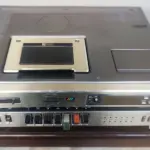 01 VÍDEO CASSETE TOSHIBA BETAMAX ITEM MUITO BEM CONSERVADO ITEM IMPORTADO DO JAPÃO. (NO ESTADO) ATENÇÃO! FAZER A VISITAÇÃO ANTES DE ARREMATAR, NÃO SABEMOS SE FUNCIONA, LEILÃO NÃO TEM GARANTIA E NEM DEVOLUÇÃO, SUJEITO A POSSÍVEIS AVARIAS VISÍVEIS/OCULTAS E/OU AUSÊNCIA DE COMPONENTES.