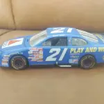 01 ELLIOTT SADLER 21 CITGO FORD TAURUS AZUL 1:32 MODELO DIE-CAST IMAGEM DE CORRIDA,COMPRADAS EM LOJAS DE ANTIGUIDADES DOS EUA.