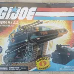 GI JOE. COMANDOS EM AÇÃO NOVO LACRADO COMPRADO EM LOJAS DOS EUA ORIGINAL. (NO ESTADO) ATENÇÃO! FAZER A VISITAÇÃO ANTES DE ARREMATAR, NÃO SABEMOS SE FUNCIONA, LEILÃO NÃO TEM GARANTIA E NEM DEVOLUÇÃO, SUJEITO A POSSÍVEIS AVARIAS VISÍVEIS/OCULTAS E/OU AUSÊNCIA DE COMPONENTES.