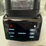 01 CONJUNTO DE SISTEMA DE COZINHA NINJA SMART SCREEN DE 1100 WATTS DE PICO E TELA SENSÍVEL AO TOQUE, TECNOLOGIA FRESHVAC: A BOMBA FRESH VAC, FÁCIL DE USAR E COM UM TOQUE, FOI PROJETADA PARA PRESERVAR VITAMINAS, SABORES E CORES, REMOVENDO O OXIGÊNIO ANTES DO PREPARO. DESFRUTE DE BEBIDAS E SMOOTHIES DE LONGA DURAÇÃO COM MENOS ESPUMA E SEPARAÇÃO EM COMPARAÇÃO COM O MODO DE PREPARO TRADICIONAL.7 PROGRAMAS AUTO-IQ PREDEFINIDOS: A TELA SENSÍVEL AO TOQUE INTELIGENTE REVELA OS PROGRAMAS DE RECEITAS PREDEFINIDOS AUTOMATICAMENTE, PROJETADOS POR CHEFS, PARA BEBIDAS, SMOOTHIES E SHAKES.TELA SENSÍVEL AO TOQUE: FÁCIL DE LIMPAR, DURÁVEL E INTUITIVA. JARRA FRESHVAC DE 2.030 ML: TRANSFORME SEUS INGREDIENTES FAVORITOS EM SMOOTHIES, MOLHOS, PURÊS E MUITO MAIS COM AS LÂMINAS TOTAL CRUSHING. TODOS OS ACESSÓRIOS, EXCETO A BOMBA FRESH VAC, PODEM SER LAVADOS NA MÁQUINA DE LAVAR LOUÇA. (NO ESTADO) ATENÇÃO! FAZER A VISITAÇÃO ANTES DE ARREMATAR, NÃO SABEMOS SE FUNCIONA, LEILÃO NÃO TEM GARANTIA E NEM DEVOLUÇÃO, SUJEITO A POSSÍVEIS AVARIAS VISÍVEIS/OCULTAS E/OU AUSÊNCIA DE COMPONENTES.