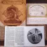 01 POR KNOWLES "ASHLEY" E O VENTO LEVOU DA FINE CHINA, A PLACA DE COLECIONADOR FOI CRIADA EM 1978. É UMA EDIÇÃO LIMITADA DESTA SÉRIE E O VENTO LEVOU. ESTE PRATO NUNCA FOI EXPOSTO E ESTÁ EM PERFEITAS CONDIÇÕES, PEÇA GUARADA A ANOS, COM TODA A EMBALAGEM ORIGINAL E COA, CERTIFICADO DE AUTENTICIDADE FOLHETO. BRADEX NO. 84-41-3.2. PRATO DE NUMERO 15296 E. ESTE PRATO DE COLECIONADOR NÃO É APENAS UM OBJETO DECORATIVO, MAS UMA PEÇA DE HISTÓRIA DA ARTE, PERFEITA PARA EXIBIR EM QUALQUER CASA. COM 21 CM DE DIÂMETRO EDIÇÃO LIMITADA,PEÇA COMPRADA EM GARAGEM DE ANTIGUIDADES NOS EUA. SUPORTE PARA PRATO NÃO INCLUÍDO NESTA VENDA. (NO ESTADO) ATENÇÃO! FAZER A VISITAÇÃO ANTES DE ARREMATAR, NÃO SABEMOS SE FUNCIONA, LEILÃO NÃO TEM GARANTIA E NEM DEVOLUÇÃO, SUJEITO A POSSÍVEIS AVARIAS VISÍVEIS/OCULTAS E/OU AUSÊNCIA DE COMPONENTES.