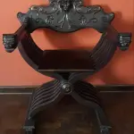 01 RARA CADEIRA SAVANAROLA DA DÉCADA DE 70 - MEDIDA: 93X55X75. (NO ESTADO) ATENÇÃO! FAZER A VISITAÇÃO ANTES DE ARREMATAR, NÃO SABEMOS SE FUNCIONA, LEILÃO NÃO TEM GARANTIA E NEM DEVOLUÇÃO, SUJEITO A POSSÍVEIS AVARIAS VISÍVEIS/OCULTAS E/OU AUSÊNCIA DE COMPONENTES.