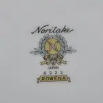 15 PRATOS IMPORTADOS DO JAPÃO DE PORCELANA DA CONHECIDA MARCA BEM FAMOSA PELO MUNDO NOTITAKE JAPONESA  PARA SOBREMESA.  DIÂMETRO 21 CM.SUPORTE PARA PRATO NÃO INCLUÍDO NESTA VENDA.