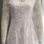 01 VESTIDO DE FESTA DE MANGA LONGA PERSPECTIVA DE COR SÓLIDA CIVIL BRANCO. (NO ESTADO) ATENÇÃO! FAZER A VISITAÇÃO ANTES DE ARREMATAR, NÃO SABEMOS SE FUNCIONA, LEILÃO NÃO TEM GARANTIA E NEM DEVOLUÇÃO, SUJEITO A POSSÍVEIS AVARIAS VISÍVEIS/OCULTAS E/OU AUSÊNCIA DE COMPONENTES.