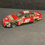 01 RARA MINIATURA EM METAL DIECAST NASCAR SCOTT RIGGS SUPER CONSERVADA PARECE NOVA, ITEM COMPRADO EM GAREGEM DE ANTIGUIDADES NOS EUA. ITEM DE COLEÇAO. (NO ESTADO) ATENÇÃO! FAZER A VISITAÇÃO ANTES DE ARREMATAR, NÃO SABEMOS SE FUNCIONA, LEILÃO NÃO TEM GARANTIA E NEM DEVOLUÇÃO, SUJEITO A POSSÍVEIS AVARIAS VISÍVEIS/OCULTAS E/OU AUSÊNCIA DE COMPONENTES.