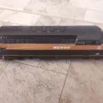 01 LOCOMOTIVA A DIESEL MONON BL2 EMD EM ESCALA HO PROTO 2000 REALISTA, ITEM COMPRADO EM GARAGENS DOS EUA. (NO ESTADO) ATENÇÃO! FAZER A VISITAÇÃO ANTES DE ARREMATAR, NÃO SABEMOS SE FUNCIONA, LEILÃO NÃO TEM GARANTIA E NEM DEVOLUÇÃO, SUJEITO A POSSÍVEIS AVARIAS VISÍVEIS/OCULTAS E/OU AUSÊNCIA DE COMPONENTES.