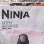 01 PROCESSADOR PERSONAL NINJA MODELO QB751Q SERIES VOLTAGEM 120V 60HZ 450 WATTS NOVO NUNCA USADO FUNCIONANDO.ITEM ORIGINAL COMPRADO EM LOJA NOS EUA. (NO ESTADO) ATENÇÃO! FAZER A VISITAÇÃO ANTES DE ARREMATAR, NÃO SABEMOS SE FUNCIONA, LEILÃO NÃO TEM GARANTIA E NEM DEVOLUÇÃO, SUJEITO A POSSÍVEIS AVARIAS VISÍVEIS/OCULTAS E/OU AUSÊNCIA DE COMPONENTES.