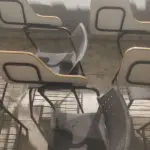 01 LOTE CONTENDO 10 CADEIRAS UNIVERSITÁRIAS - BEM REFORÇADAS - OTIMO ESTADO