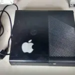 01 VIDEOGAME X BOX COM JOGOS . (NO ESTADO) ATENÇÃO! FAZER A VISITAÇÃO ANTES DE ARREMATAR, NÃO SABEMOS SE FUNCIONA, LEILÃO NÃO TEM GARANTIA E NEM DEVOLUÇÃO, SUJEITO A POSSÍVEIS AVARIAS VISÍVEIS/OCULTAS E/OU AUSÊNCIA DE COMPONENTES.