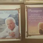 01 CD CID MOREIRA PASSAGENS BÍBLICAS - COLEÇÃO COM 24 VOL. (NO ESTADO) ATENÇÃO! FAZER A VISITAÇÃO ANTES DE ARREMATAR, NÃO SABEMOS SE FUNCIONA, LEILÃO NÃO TEM GARANTIA E NEM DEVOLUÇÃO, SUJEITO A POSSÍVEIS AVARIAS VISÍVEIS/OCULTAS E/OU AUSÊNCIA DE COMPONENTES.