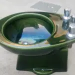 01 BIDÊ PORCELANA ANTIGO VERDE ESCURO MESCLADO VERDE-ESCURO COMPLETO. (NO ESTADO) ATENÇÃO! FAZER A VISITAÇÃO ANTES DE ARREMATAR, NÃO SABEMOS SE FUNCIONA, LEILÃO NÃO TEM GARANTIA E NEM DEVOLUÇÃO, SUJEITO A POSSÍVEIS AVARIAS VISÍVEIS/OCULTAS E/OU AUSÊNCIA DE COMPONENTES.