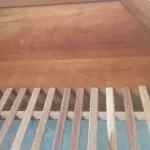 01 CAMA DE CASAL MADEIRA MACIÇA LOJAS LÍDER ÓTIMA CAMA ESTRADO TAMBEM DE MADEIRA MACIÇA. (NO ESTADO) ATENÇÃO! FAZER A VISITAÇÃO ANTES DE ARREMATAR, NÃO SABEMOS SE FUNCIONA, LEILÃO NÃO TEM GARANTIA E NEM DEVOLUÇÃO, SUJEITO A POSSÍVEIS AVARIAS VISÍVEIS/OCULTAS E/OU AUSÊNCIA DE COMPONENTES.