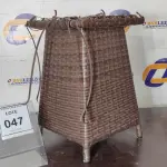 01 MESA DE CANTO DE JARDIM. (NO ESTADO EM QUE SE ENCONTRA. SUJEITO A AVARIAS OCULTAS/VISÍVEIS.) BH1580J