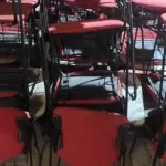 18 CADEIRAS UNIVERSITÁRIAS. (NO ESTADO) ATENÇÃO! FAZER A VISITAÇÃO ANTES DE ARREMATAR, NÃO SABEMOS SE FUNCIONA, LEILÃO NÃO TEM GARANTIA E NEM DEVOLUÇÃO, SUJEITO A POSSÍVEIS AVARIAS VISÍVEIS/OCULTAS E/OU AUSÊNCIA DE COMPONENTES.