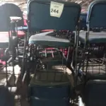 18 CADEIRAS UNIVERSITÁRIA. (NO ESTADO) ATENÇÃO! FAZER A VISITAÇÃO ANTES DE ARREMATAR, NÃO SABEMOS SE FUNCIONA, LEILÃO NÃO TEM GARANTIA E NEM DEVOLUÇÃO, SUJEITO A POSSÍVEIS AVARIAS VISÍVEIS/OCULTAS E/OU AUSÊNCIA DE COMPONENTES.