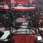 18 CADEIRAS UNIVERSITÁRIAS. (NO ESTADO) ATENÇÃO! FAZER A VISITAÇÃO ANTES DE ARREMATAR, NÃO SABEMOS SE FUNCIONA, LEILÃO NÃO TEM GARANTIA E NEM DEVOLUÇÃO, SUJEITO A POSSÍVEIS AVARIAS VISÍVEIS/OCULTAS E/OU AUSÊNCIA DE COMPONENTES.