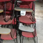 15 CADEIRAS UNIVERSITÁRIAS. (NO ESTADO) ATENÇÃO! FAZER A VISITAÇÃO ANTES DE ARREMATAR, NÃO SABEMOS SE FUNCIONA, LEILÃO NÃO TEM GARANTIA E NEM DEVOLUÇÃO, SUJEITO A POSSÍVEIS AVARIAS VISÍVEIS/OCULTAS E/OU AUSÊNCIA DE COMPONENTES.
